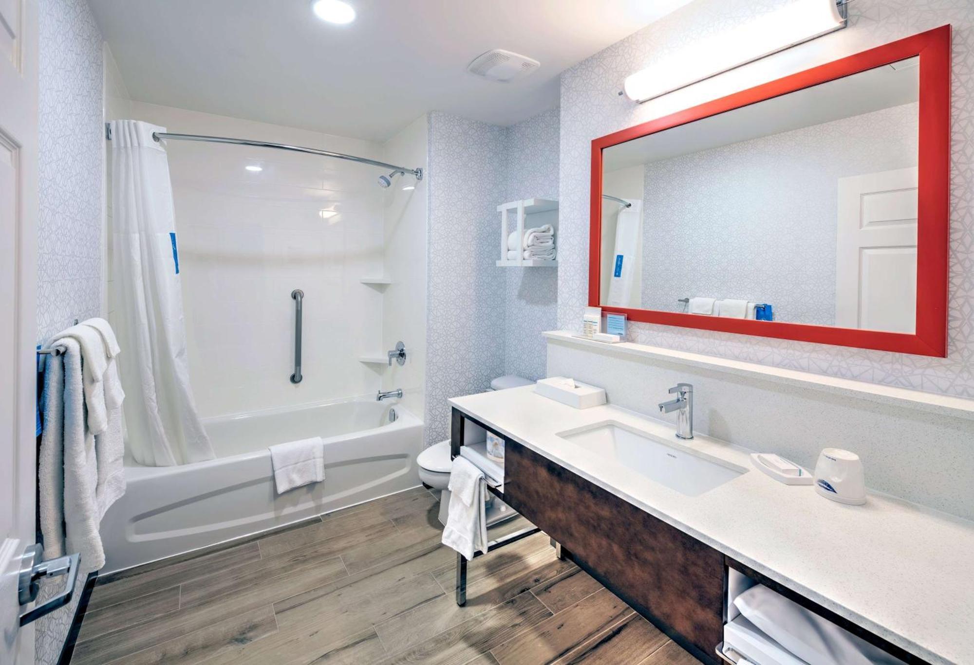 Hampton By Hilton Ottawa