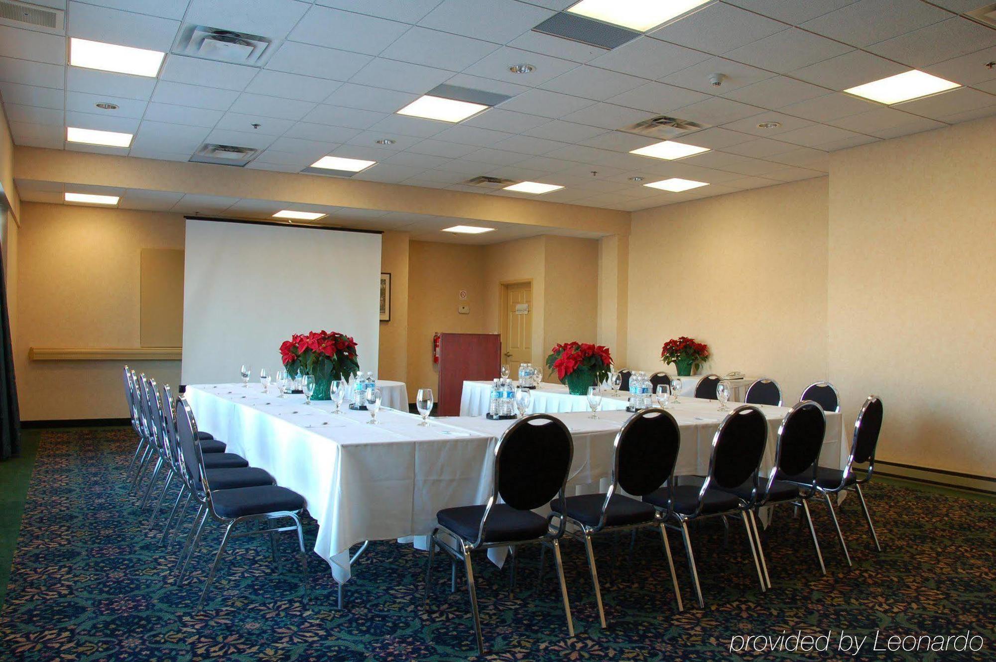 Hampton By Hilton 3*