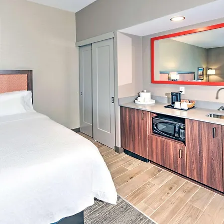 Hampton By Hilton Ottawa Hotel Exterior photo