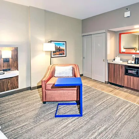 Hampton By Hilton Ottawa Hotel Exterior photo